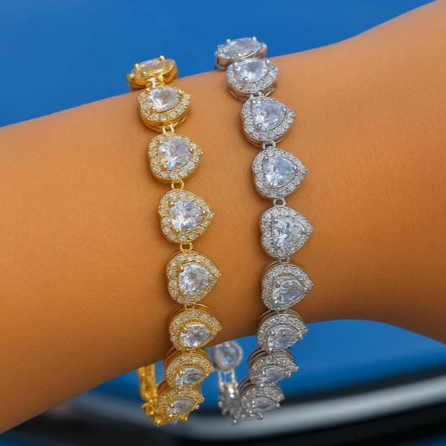 Pulseira Feminina Coração Cravejado | Elegância e Brilho Duradouro