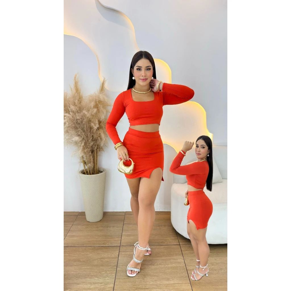 Conjunto Cropped Cropped Manga Longa com Saia Fenda - Moda Feminina